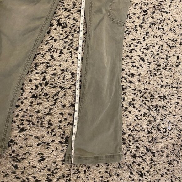 American Eagle Outfitters Khaki green boot Cut Cargo jeans size 00 - Picture 7 of 14